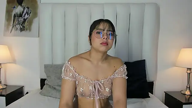 Violet queen20 online show from September 24, 6:47 pm