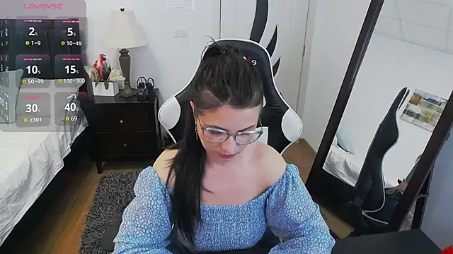 AmyPure  online show from April 15, 6:52 am