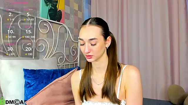 Kelly Powell online show from October 19, 10:18 am