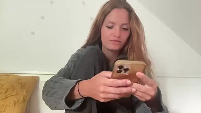 mariemelissah online show from June 14, 12:50 pm