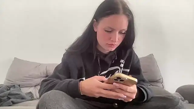 mariemelissah online show from February 28, 11:10 am