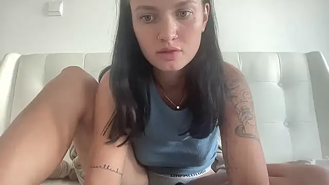 Snapshot of mariemelissah chatting on November 15, 7:45 am mariemelissah online show from November 15, 7:45 am