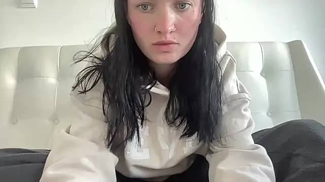 mariemelissah online show from December 14, 8:31 am