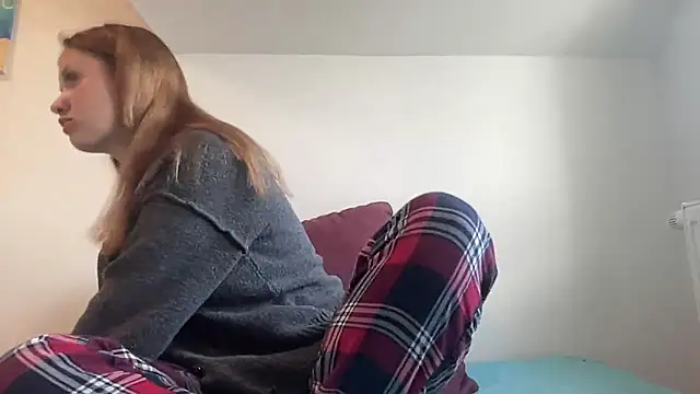 mariemelissah online show from April 26, 6:32 am