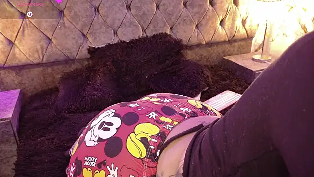 vanesaa blake online show from March 14, 2:28 am