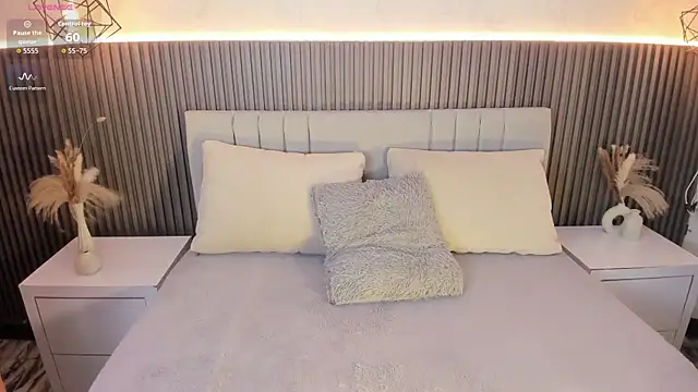 SHANONCLARK online show from September 27, 6:14 pm