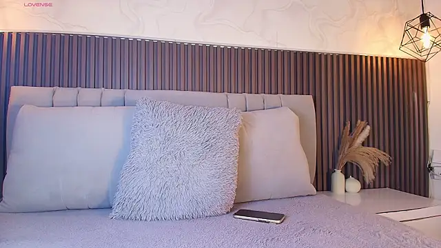 Snapshot of SHANONCLARK chatting on December 5, 7:12 pm SHANONCLARK online show from December 5, 7:12 pm