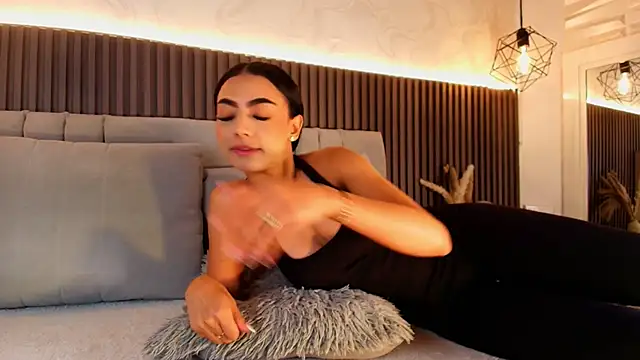 Snapshot of SHANONCLARK chatting on January 5, 7:17 pm SHANONCLARK online show from January 5, 7:17 pm