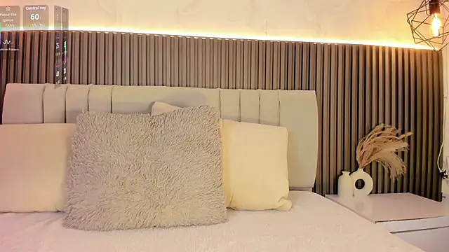 SHANONCLARK online show from October 16, 7:11 pm