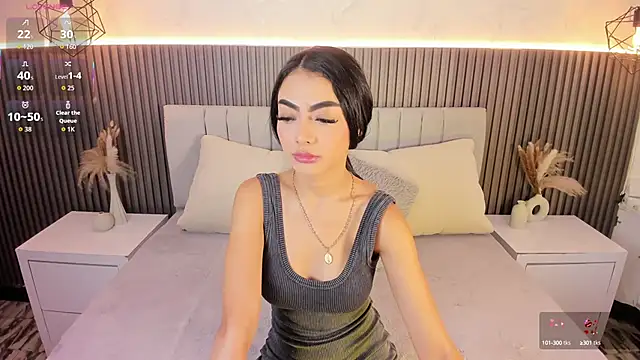 SHANONCLARK online show from September 24, 7:09 pm