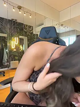 MileySin1111 online show from April 17, 1:58 pm