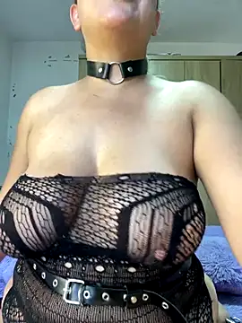 Lady  Pink online show from September 19, 9:08 pm