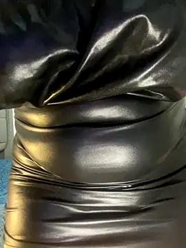 Lady  Pink online show from November 9, 9:13 am