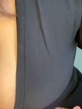 Snapshot of Lady__Pink chatting on March 4, 9:11 pm Lady Pink online show from March 4, 9:11 pm