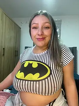 Snapshot of Lady__Pink chatting on February 27, 9:36 pm Lady Pink online show from February 27, 9:36 pm