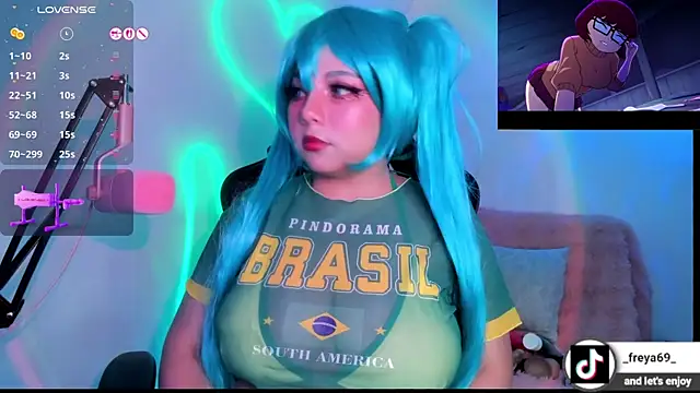 Snapshot of Sweet_freya1 chatting on May 20, 1:24 am Sweet freya1 online show from May 20, 1:24 am