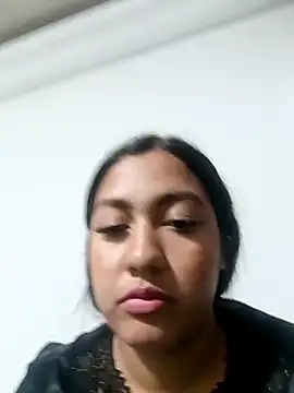 brittany069 online show from December 21, 9:37 pm