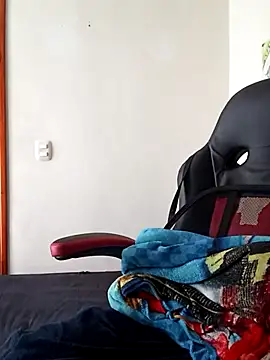 Aron Baylor online show from April 9, 7:20 pm