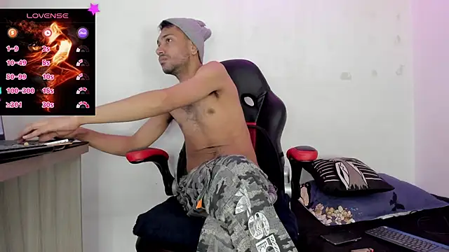 Aron Baylor online show from December 5, 4:55 am