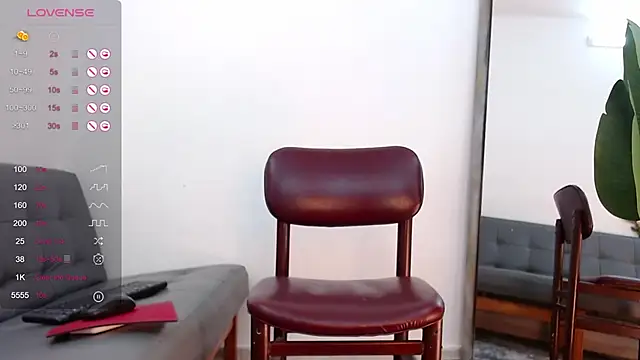 Snapshot of marthina_thompsson chatting on March 18, 1:23 pm marthina thompsson online show from March 18, 1:23 pm