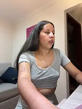 Snapshot of marthina_thompsson chatting on February 17, 2:42 am marthina thompsson online show from February 17, 2:42 am
