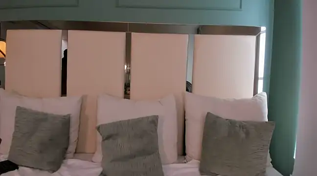 bhritany brow online show from March 2, 7:19 pm