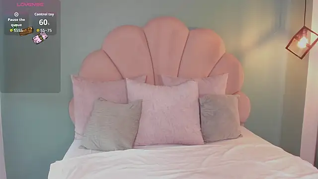 bhritany brow online show from October 25, 7:58 pm