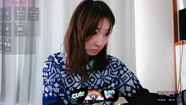 Snapshot of Love_me_Eri_ chatting on November 2, 5:45 am Love me Eri online show from November 2, 5:45 am