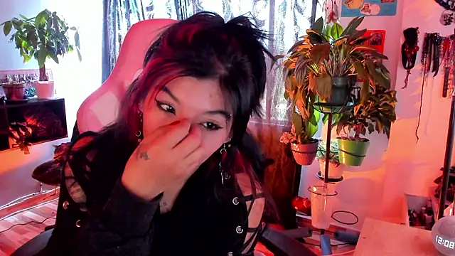 Snapshot of annie_walker6 chatting on February 4, 5:08 pm annie walker6 online show from February 4, 5:08 pm