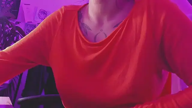 annie walker6 online show from March 11, 3:25 am