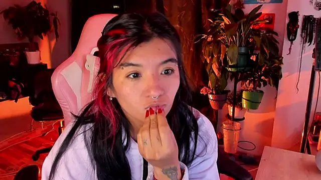 Snapshot of annie_walker6 chatting on February 7, 3:36 am annie walker6 online show from February 7, 3:36 am