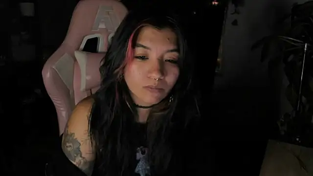annie walker6 online show from May 3, 4:39 am