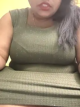 flamingoss online show from February 11, 7:25 pm