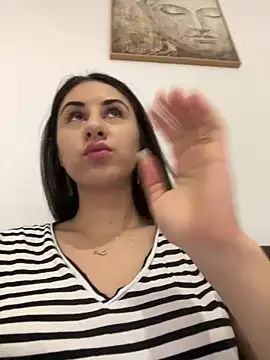 JenniferEdith online show from December 8, 8:41 am