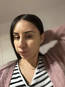 JenniferEdith online show from December 8, 12:41 pm