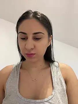 JenniferEdith online show from December 6, 10:21 am