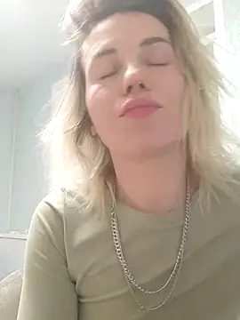 Snapshot of Linda_Gregory chatting on February 21, 1:22 am Linda Gregory online show from February 21, 1:22 am