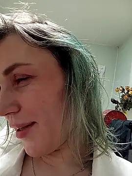 Linda Gregory online show from January 8, 11:00 pm