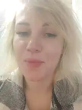 Snapshot of Linda_Gregory chatting on December 7, 12:25 am Linda Gregory online show from December 7, 12:25 am