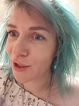 Linda Gregory online show from February 10, 11:15 pm