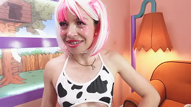 miss canndy online show from April 11, 7:17 pm