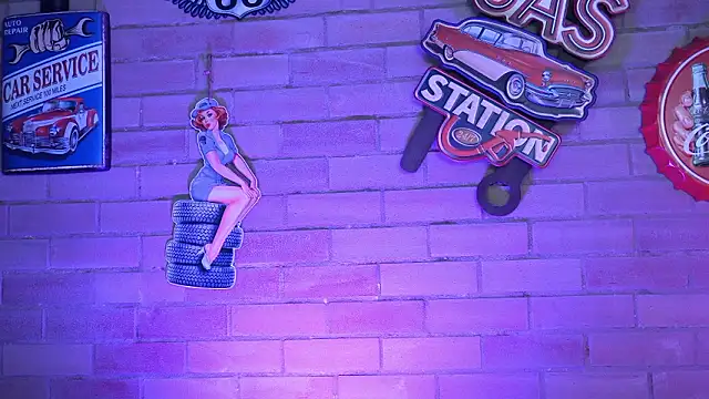 miss canndy online show from March 21, 6:12 pm