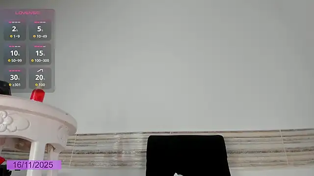 Kimberly House online show from November 16, 9:19 pm