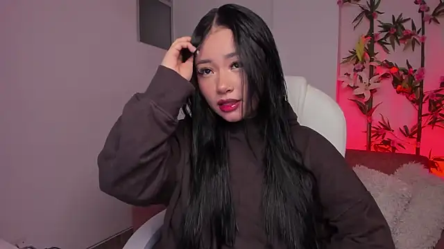 Lulu Sakura  online show from January 24, 3:00 am