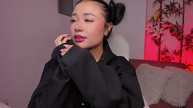 Lulu Sakura  online show from January 30, 3:00 am