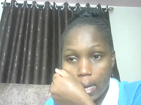 Snapshot of AurelAda chatting on September 25, 10:27 pm AurelAda online show from September 25, 10:27 pm