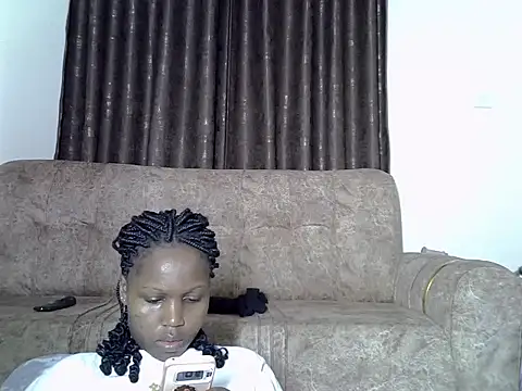 Snapshot of AurelAda chatting on November 6, 11:31 pm AurelAda online show from November 6, 11:31 pm