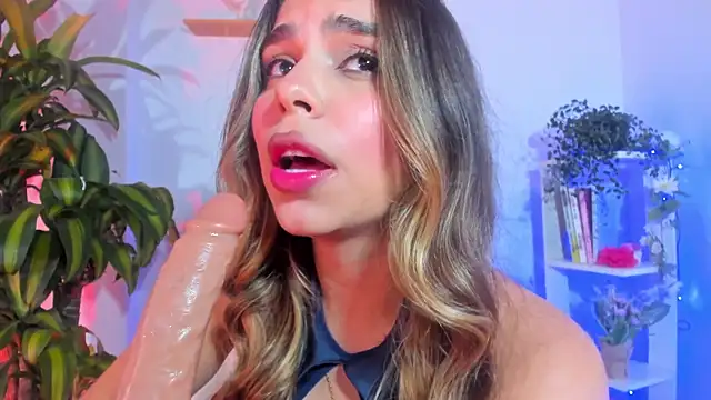 crisbell lopez online show from April 6, 2:40 am