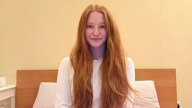 FiaMoor online show from May 25, 9:24 pm
