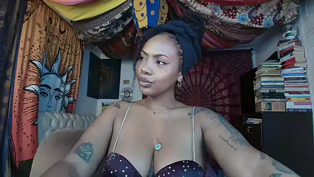 Snapshot of ElizaGrey_ chatting on May 30, 11:54 pm ElizaGrey online show from May 30, 11:54 pm